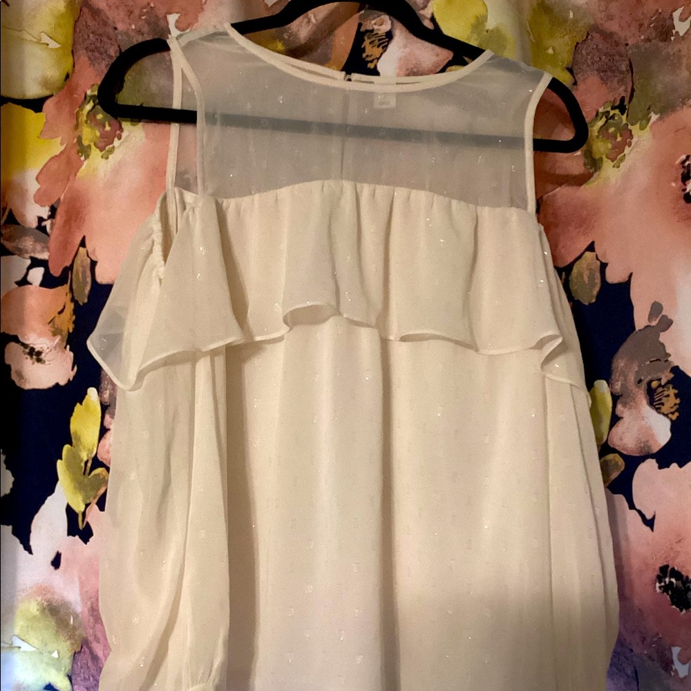 NWT Womens shoulder cut out blouse small